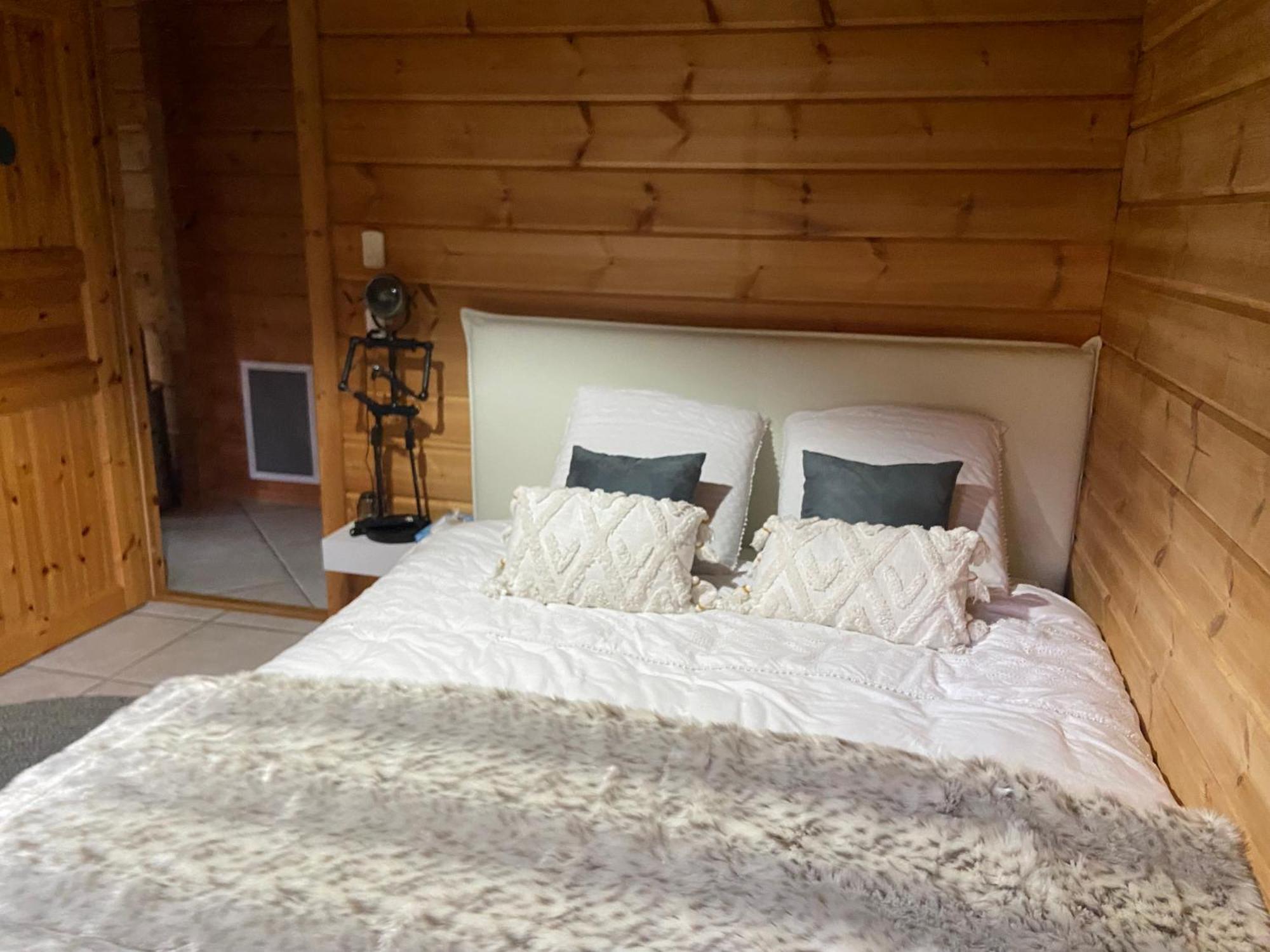 Les Savagnieres - Chambre Chez L Habitant Saint-Imier ภายนอก รูปภาพ