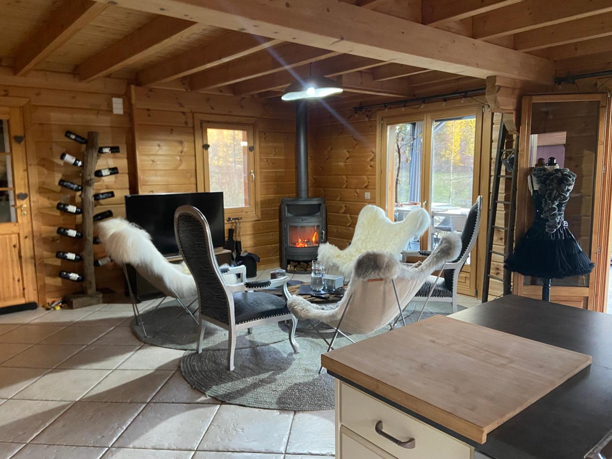 Les Savagnieres - Chambre Chez L Habitant Saint-Imier ภายนอก รูปภาพ